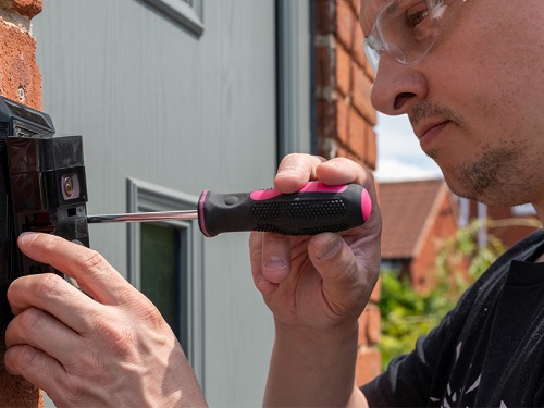 Install And Set Up Smart Doorbells