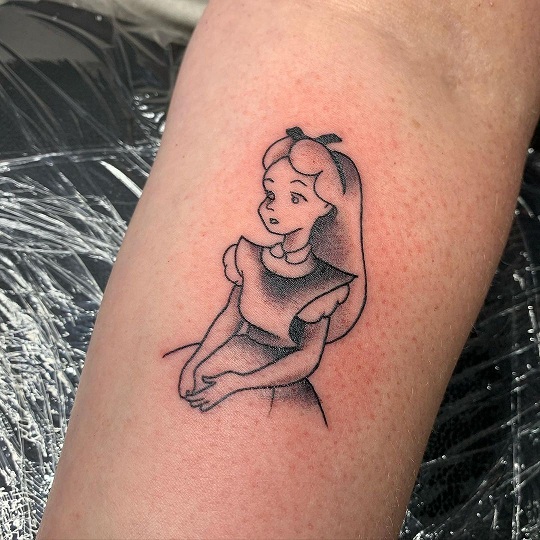 Minimalist Alice In Wonderland Tattoos