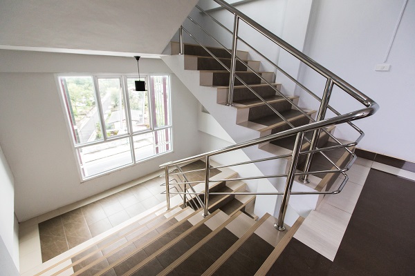 Staircase-Window-Glass-Design