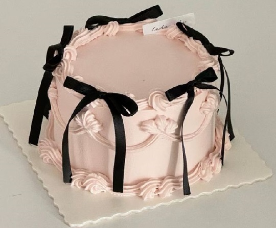Small Ribbon Cake