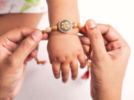 35 Heartfelt Rakhi Messages for Your Beloved Sister 2024
