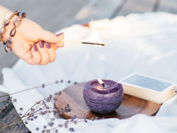 50 Best Smelling Candles for Ultimate Relaxation (10 Brands)