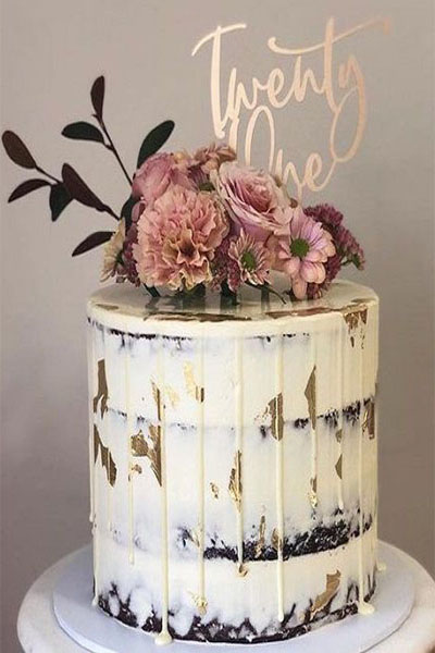 19. Rustic 21 Number Birthday Cake Design