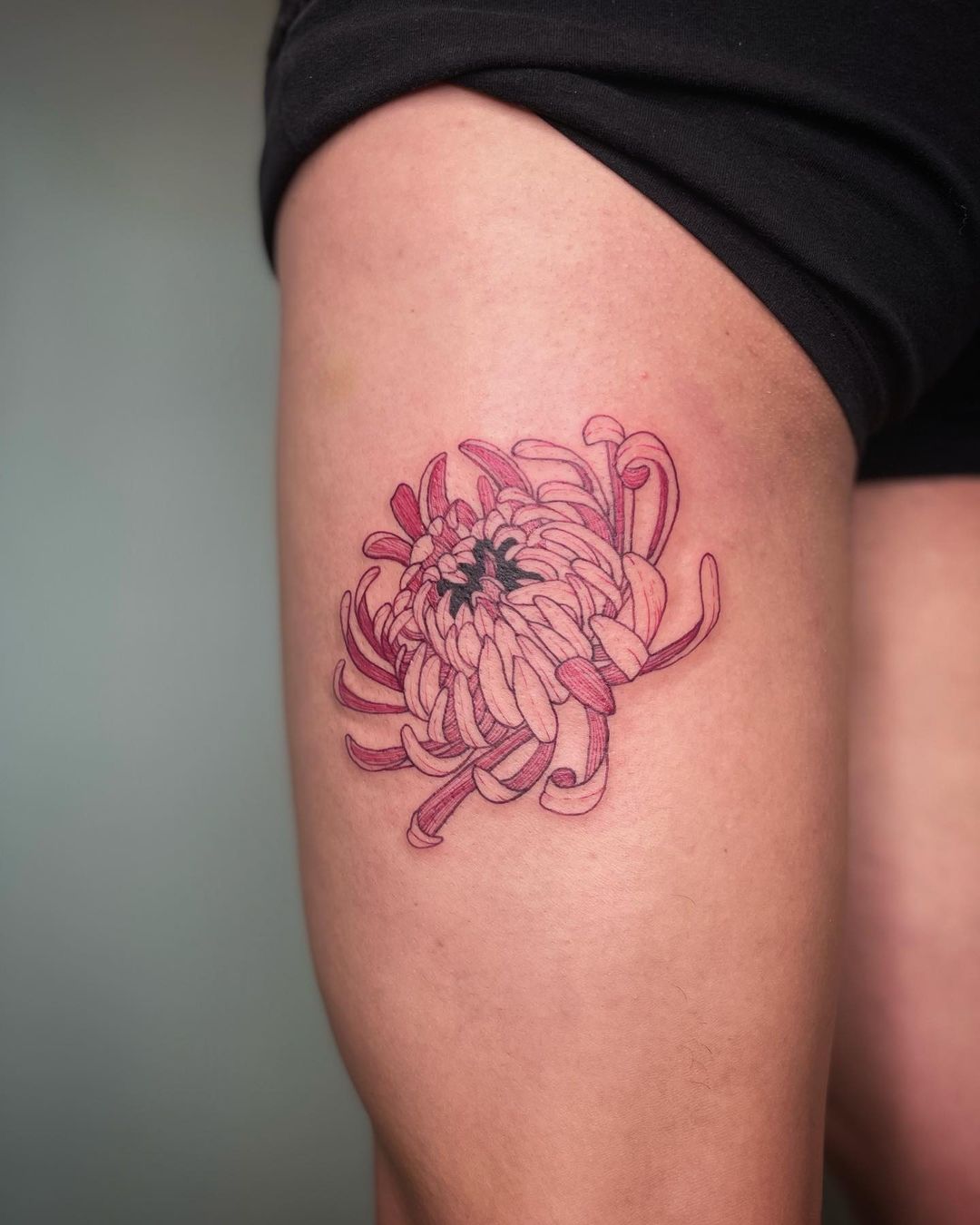 Crimson Embrace Chrysanthemum Leg Tattoo