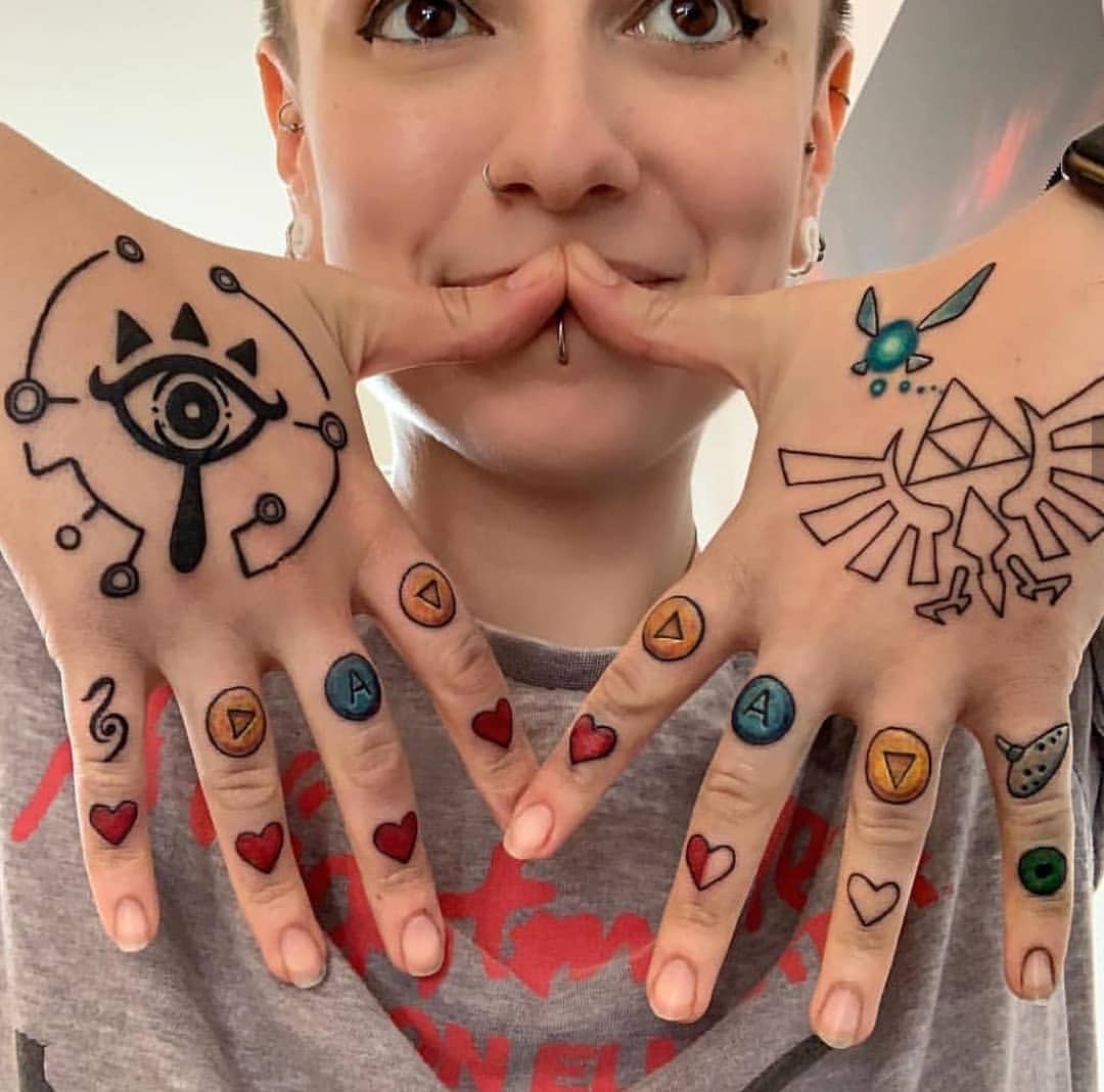 Vibrant Knuckle Tattoos With A Twist