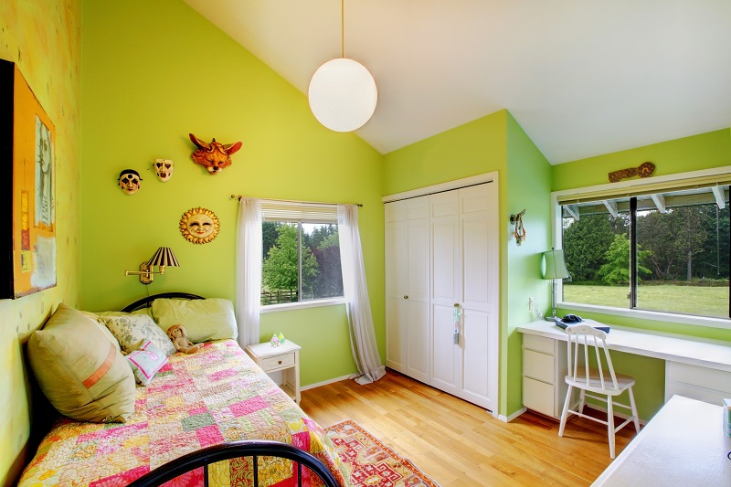 Green,cozy,beautiful,baby,girl,bedroom.
